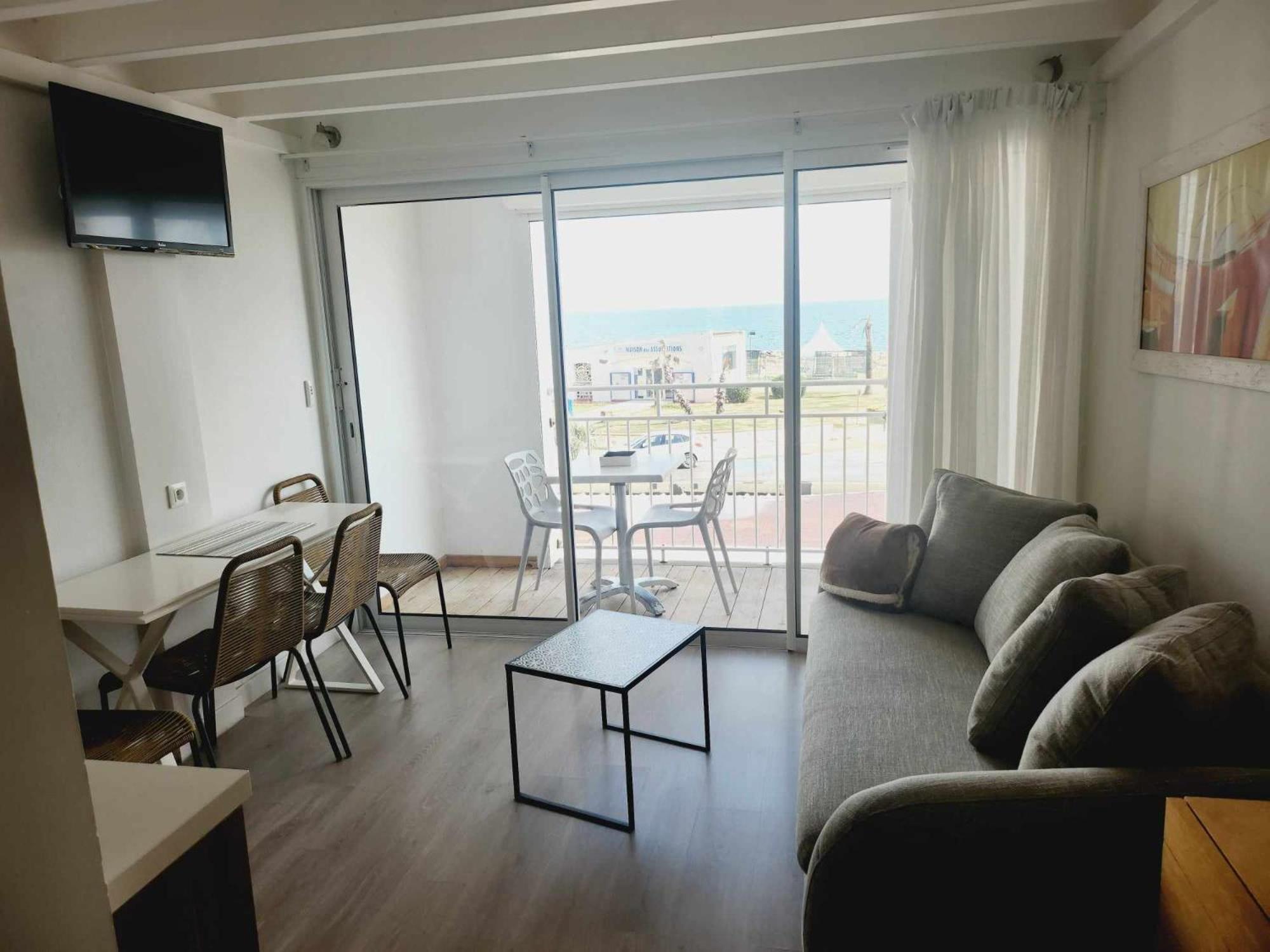 Bleu Mer Duplex & Suites Saint-Cyprien  Exterior photo
